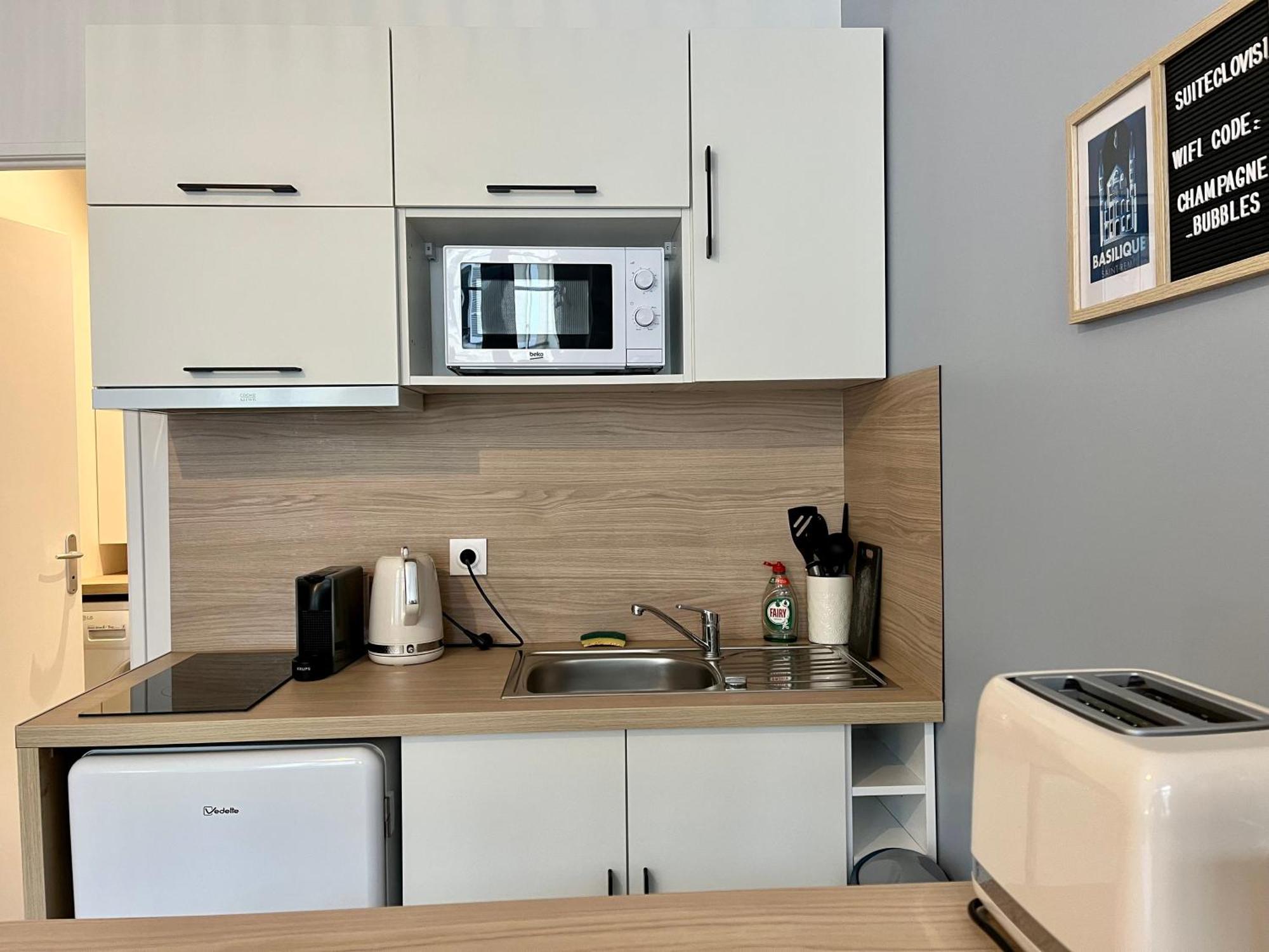 Suite Clovis - 1 Reims Exterior foto
